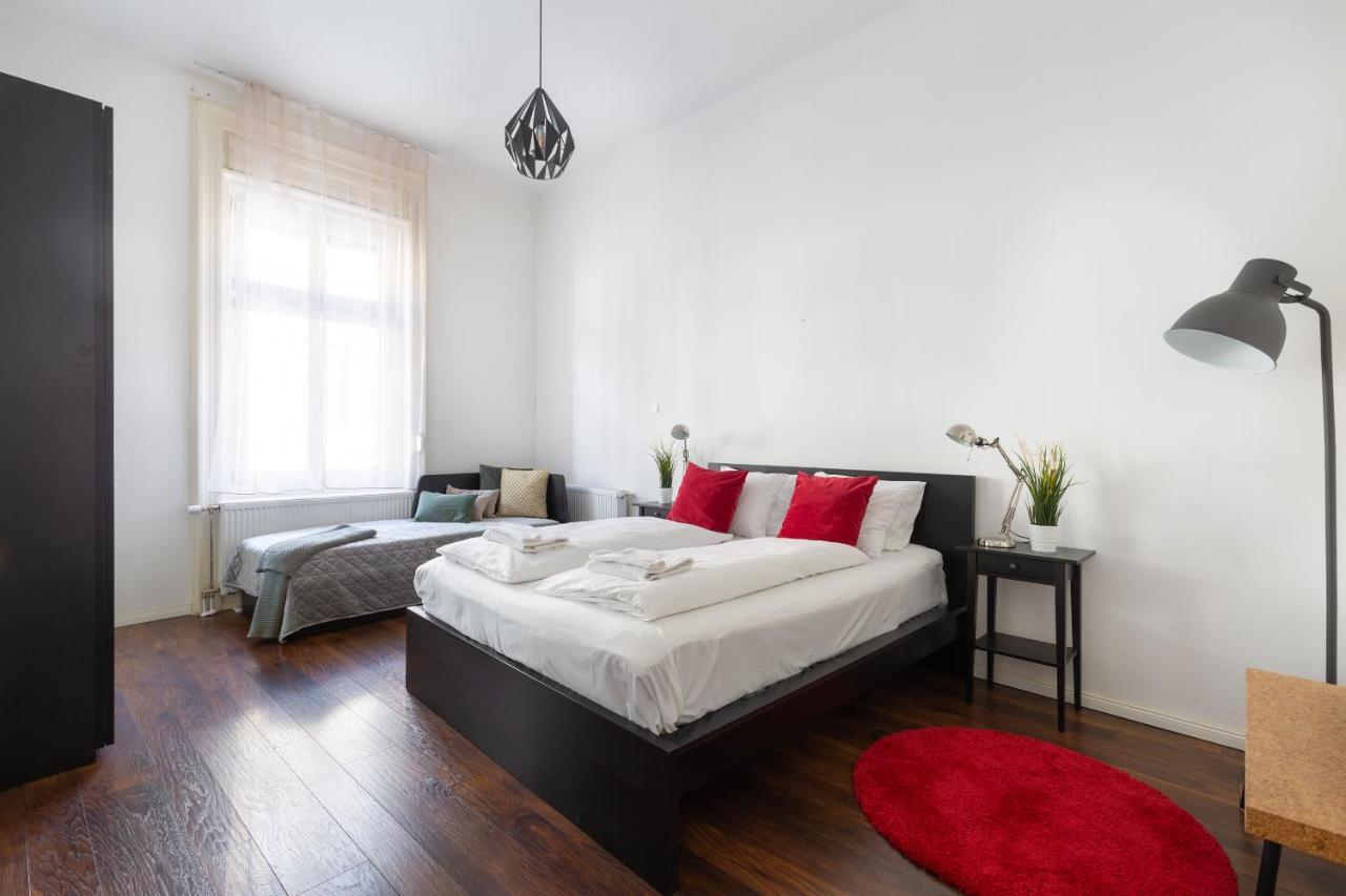 Red Dot One - New Unit In Heart Of Jewish Quarter Lejlighed Budapest Eksteriør billede